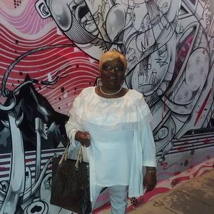 Meet your Posher, Delia